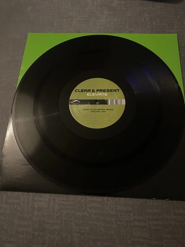 Vinyl - Image 4 of 4