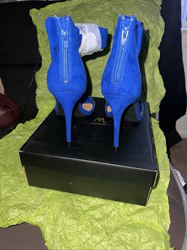 Elegant Stilettos Sandals - Picture 3 of 3
