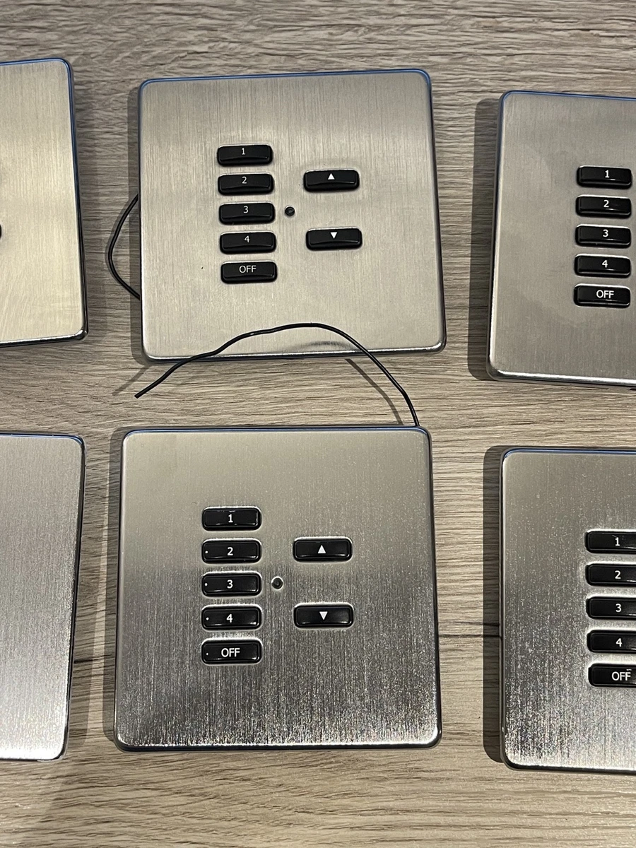 Teclado inalámbrico para escena Rako RCM-070 con placa de acero inoxidable