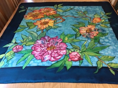 VINTAGE FRANZÖSISCHES HANDBEMALTES BLUMENSEIDENTUCH.  35 x 33 ZOLL. ]