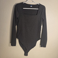 Old Navy Women s Gray Solid Long Sleeve Square Neck Bodysuit, Size L. B-0042
