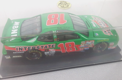 Interstate Batteries #18 Bobby LaBonte 1:24 Scale Car With Case In Box    (BNC9) - Picture 7 of 12
