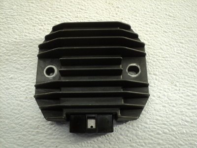 Kawasaki EX250 EX 250 Ninja #6108 Voltage Regulator Assembly