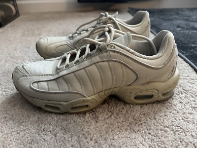 NIKE AIR MAX TAILWIND IV SP SANDTRAP/LINEN-BAMBOO-VOLT SZ MEN 10.5 [BV1357-200]