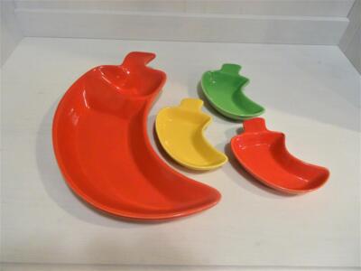 Vintage World Tableware Chili Pepper Serveware Plate and Bowls - Set of 4