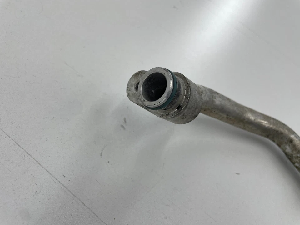 Manguera de aire acondicionado Mercedes A45 AMG W176 2.0 turbo gasolina 2013-2018 Foto 2 de 4