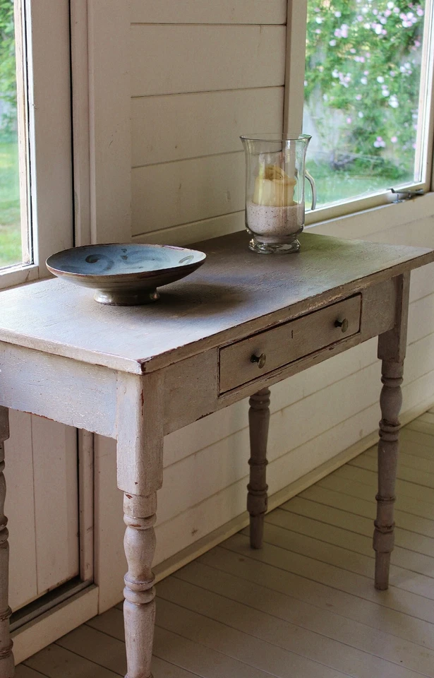 VICTORIAN PAINTED FRENCH GREY CONSOLE/HALL TABLE OR WRITING DESK - Image 3 of 4