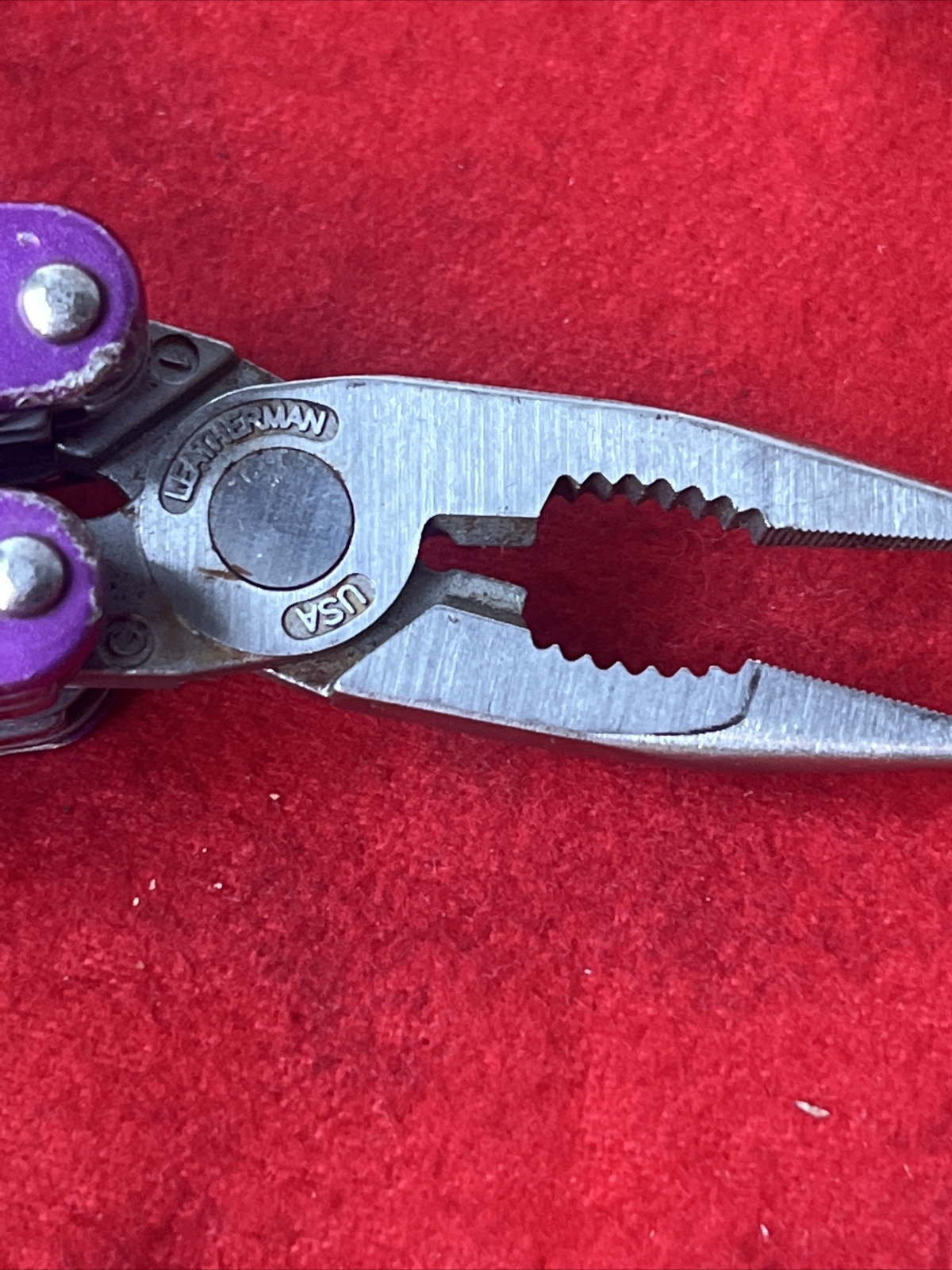 RARE! Leatherman Juice XE6 Thunder Purple Multi Tool Discontinued