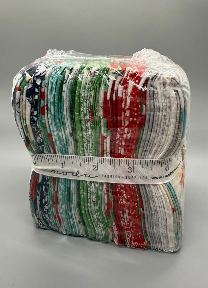 Kate Spain Aurora 26 Fat Quarters Moda Fabrics 27300AB - Image 2 of 4