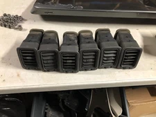 (1) ONE 99-06 SILVERADO SIERRA PASSENGER DASH A/C HEATER AIR VENT Dark Pewter