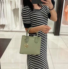 Michael Kors Mercer Medium Messenger Shoulder Crossbody Bag Light Sage Leather