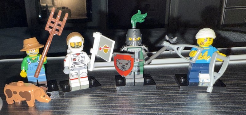 Lego Collectible Minifigure Series 15 COMPLETE SET (16 Minifigs)