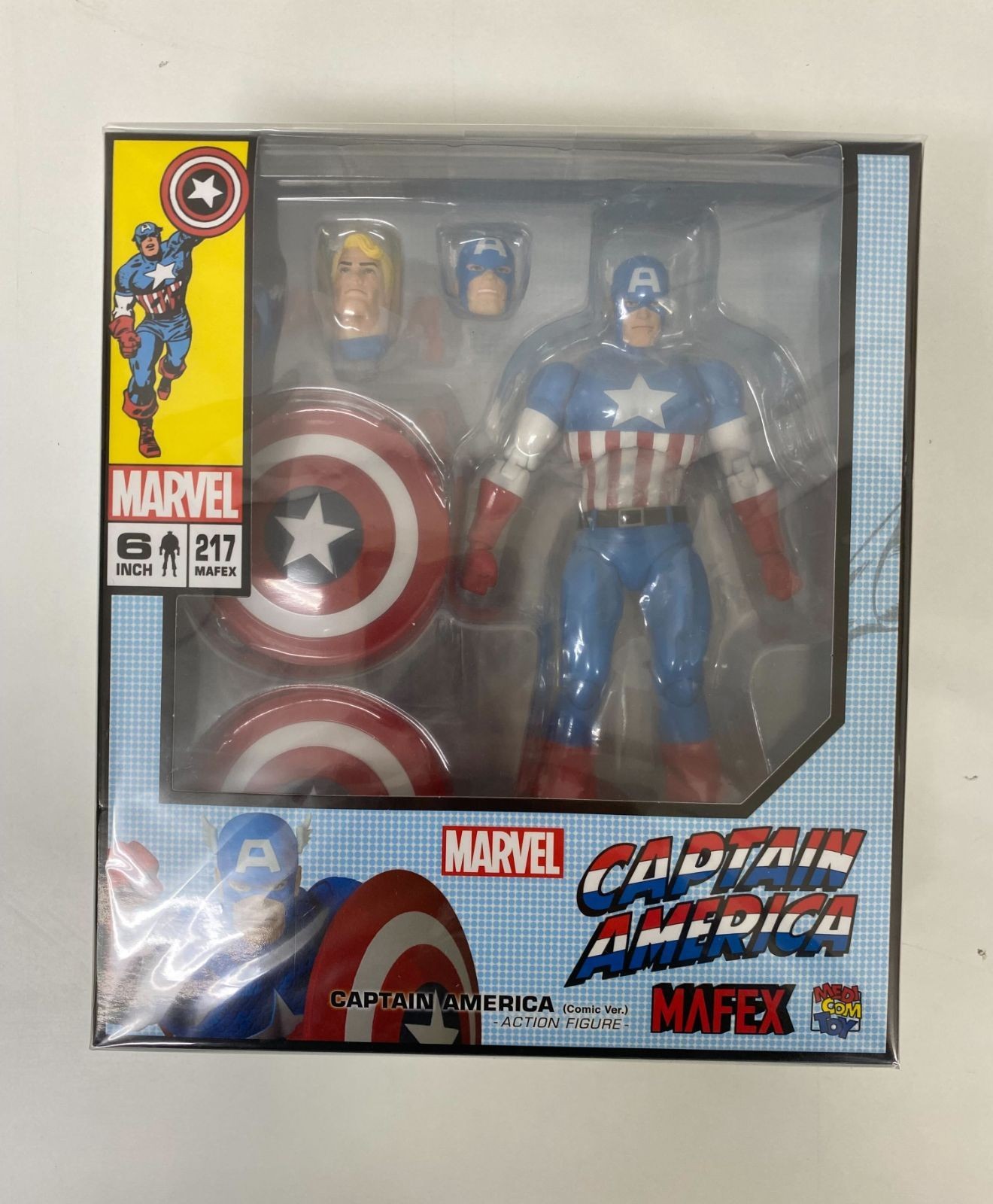 Medicom Toy Mafex Captain America No 217 Figure Comic Ver Brand New