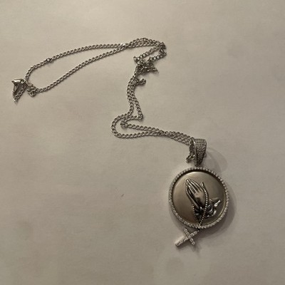 925 BS Praying Hands Necklace And Pendant