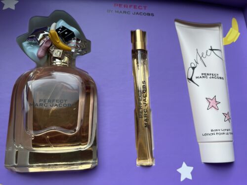 Marc Jacobs PERFECT Set Parfüm 100 Ml Bodylotion Travel Spray Neu Notizbuch OVP - Bild 5 von 10