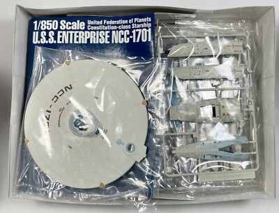 BANDAI STAR TREK PRECISION MODEL KIT USS ENTERPRISE NCC-1701 1/850