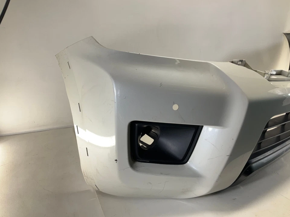 Cubierta de parachoques delantero Nissan Armada 17-20 OEM CM Foto 3 de 4