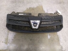 Calandre Dacia SANDERO