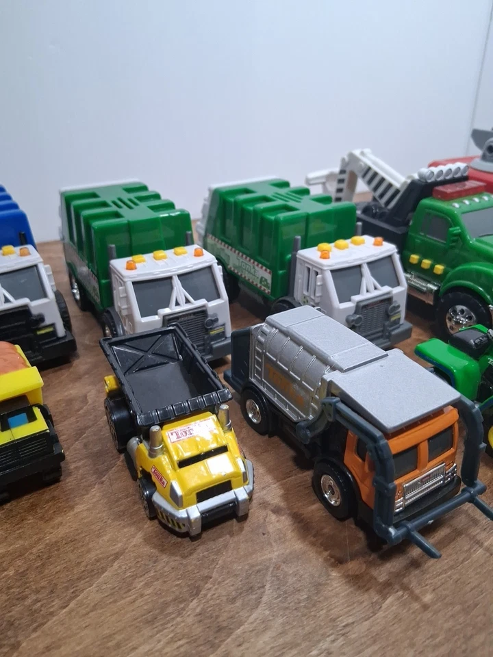 Tonka Vehicle Lot Vtg Modern Chuck And Friends Fire Truck Recycling Some Die... - Image 4 of 4