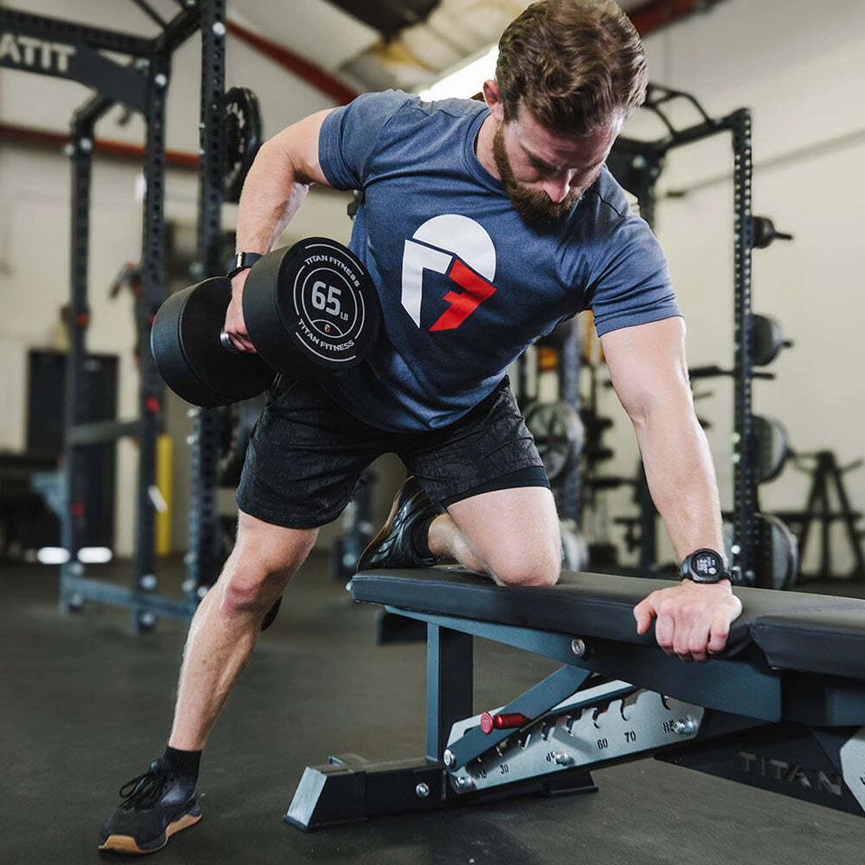 Набор круглых уретановых гантелей Titan Fitness 60 фунтов, средняя накатка вулкана, 33 мм - Изображение 2 из 4