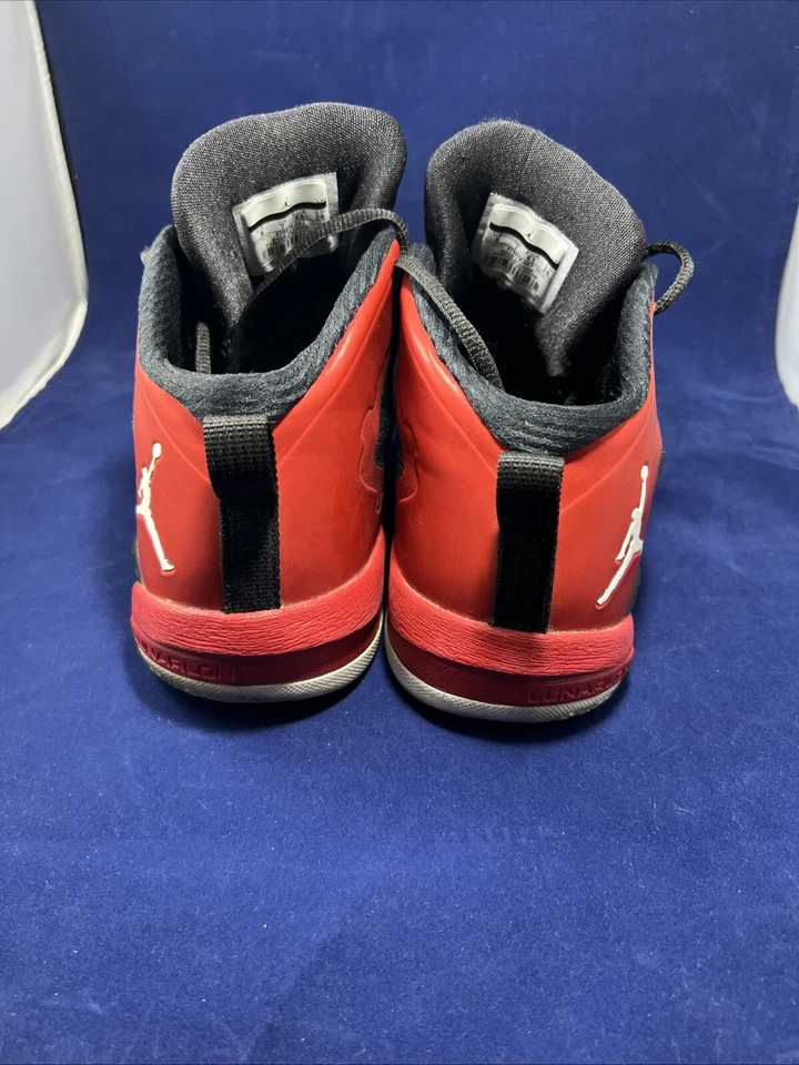 Nike Jordan Fly Wade 2 Bred - Talla 8 Foto 2 de 4