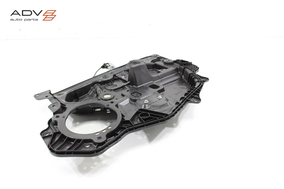 2017–2024 MAZDA CX-5 ПЕРЕДНЯЯ ПРАВАЯ БОКОВАЯ ДВЕРЬ СТЕКЛОПОДЪЕМНИК И ДЕРЖАТЕЛЬ ОТ ОРИГИНАЛЬНОГО ПРОИЗВОДИТЕЛЯ - Изображение 3 из 4