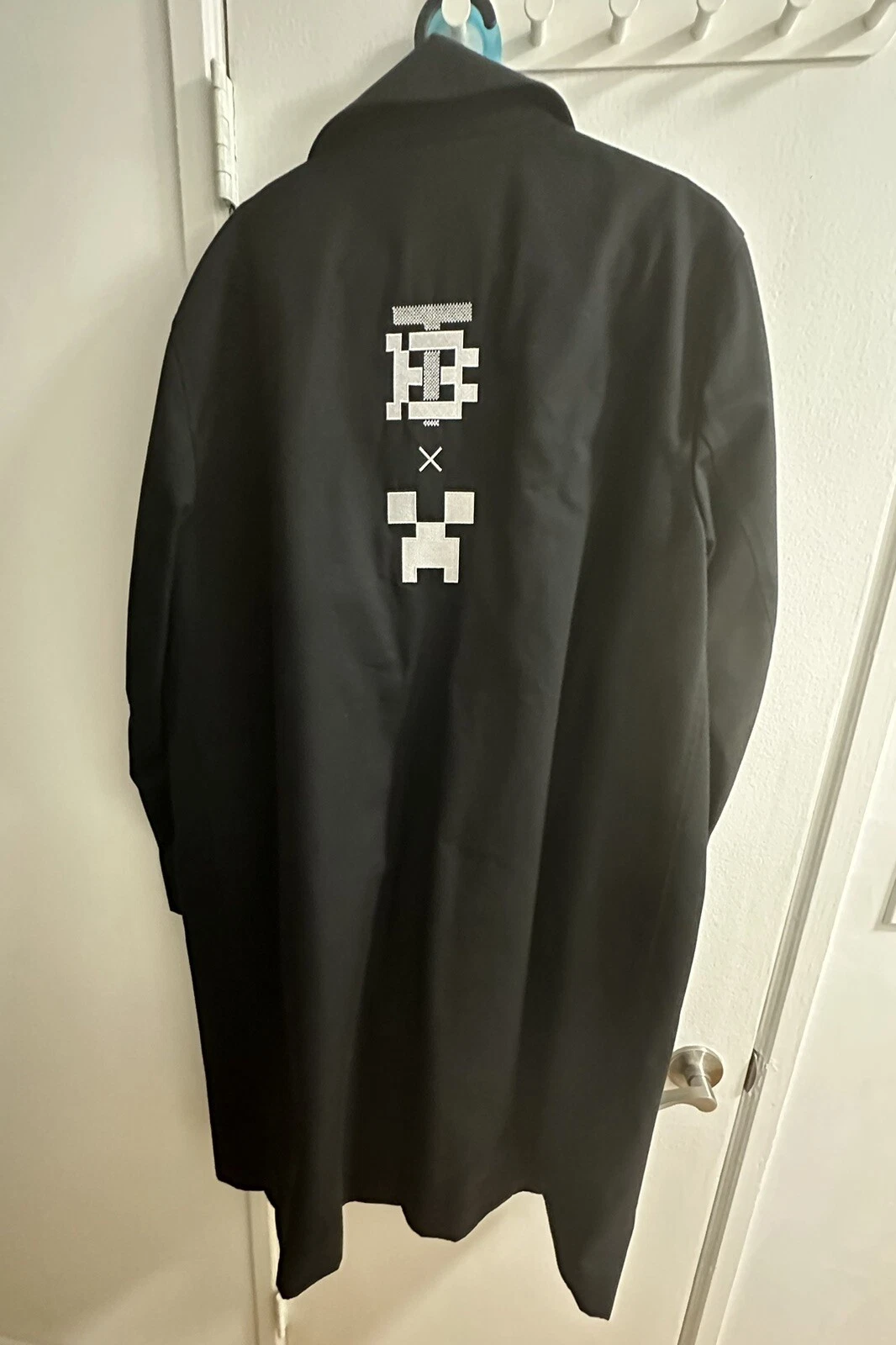 Burberry x Minecarft trincea vendita al dettaglio per $2990