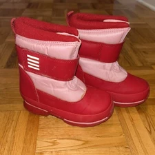 Lands End Girls Youth Size 9 Snow Boots Pink. Hook And Loop Closure