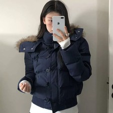 Piumino Blu Marino Corto Con Cappuccio Foderato In Pelliccetta CF54772