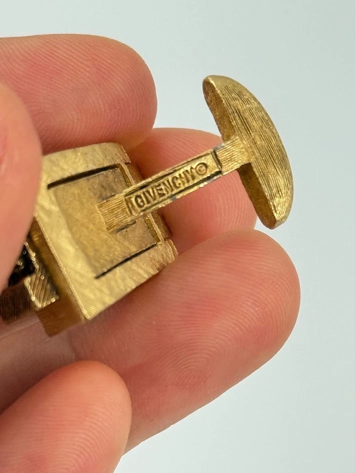 Vintage Givenchy goldfarbene strukturierte rechteckige Manschettenknöpfe Designer signiert - Bild 4 von 4