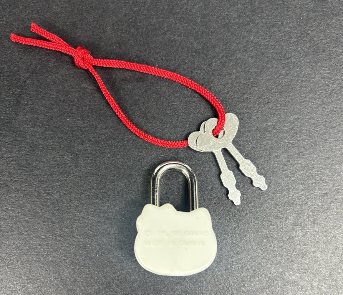 Hello Kitty Padlock and Keys Set | Vintage 90s | Sanrio Retro