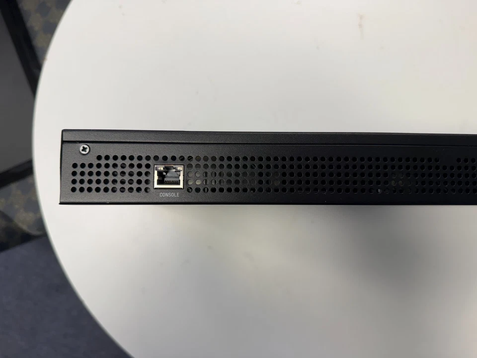 Ubiquiti EdgeSwitch 24 ES-24-Lite 24-Port GbE PoE+ Network Switch - Image 2 of 4