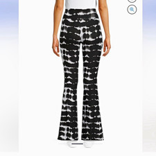 No Boundaries Women s 2XL Black/White Tie-Dye High Rise Flare Leggings