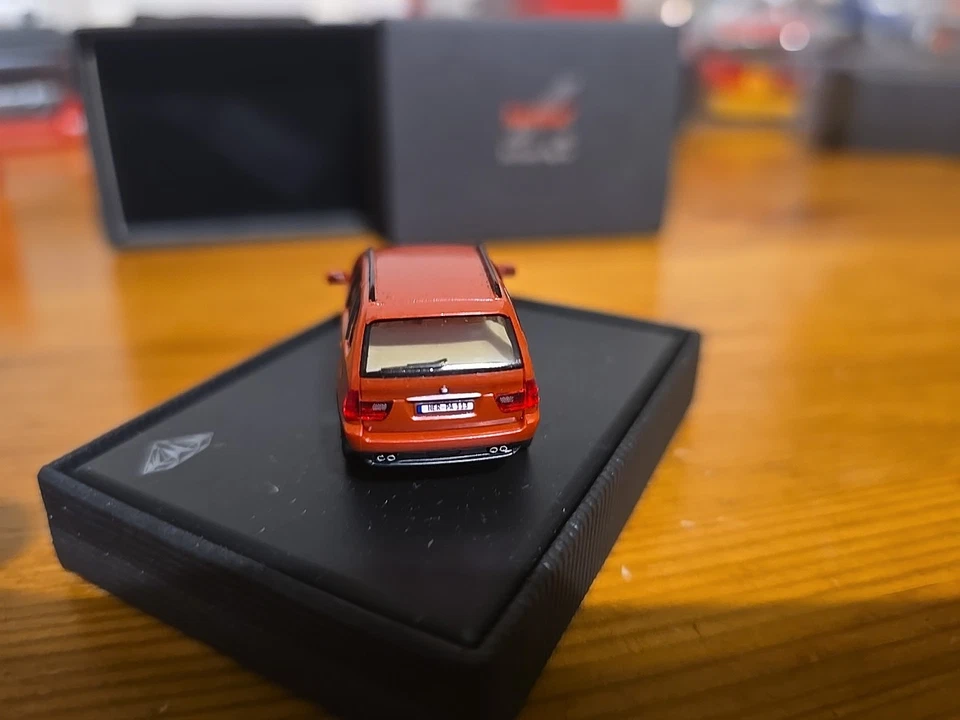 Herpa   101370  H0 1/87 BMW X5 Brillant Serie  - Immagine 4 di 4