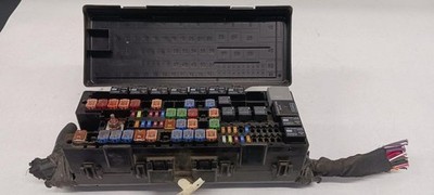 2011-2014 Ford F-150 Engine Fuse Box OEM
