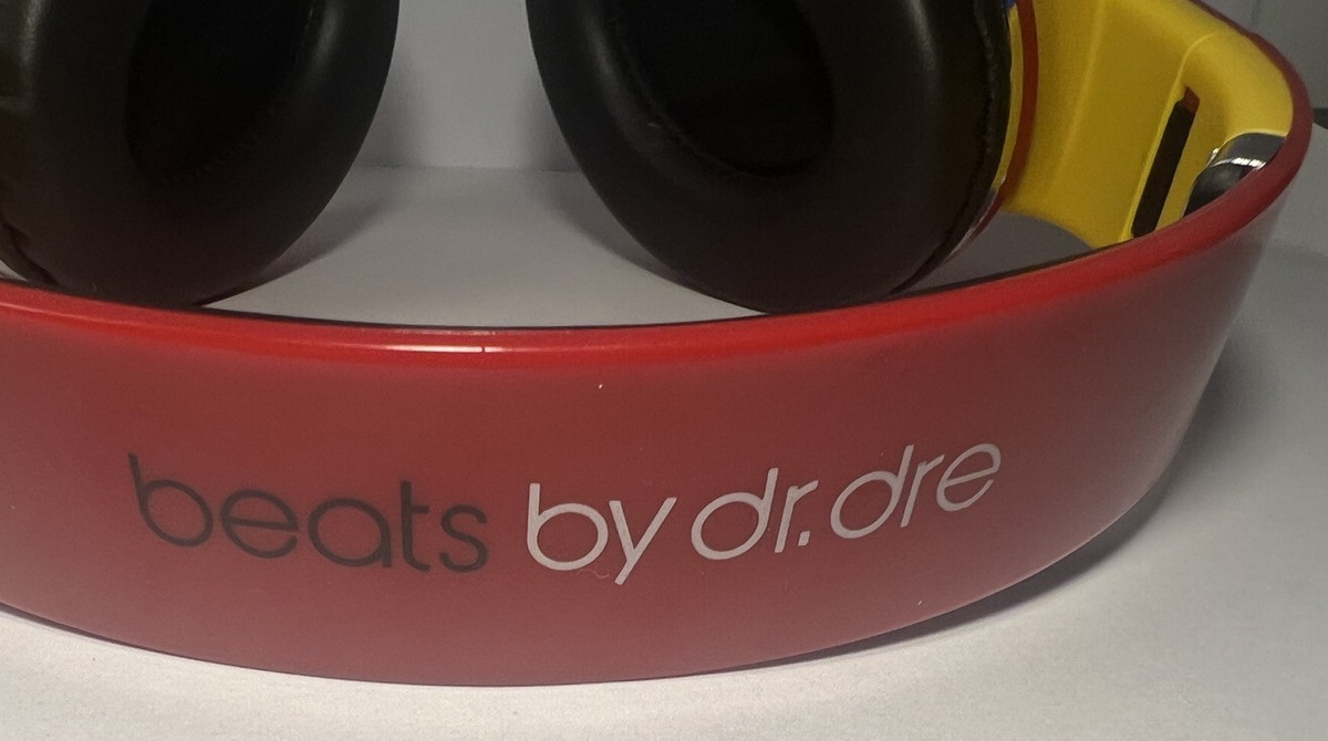 BEATS BY DR DRE - FERRARI Limited Edition Leather wired BEATS BY DR DRE - FERRARI Limited Edition Leather wired