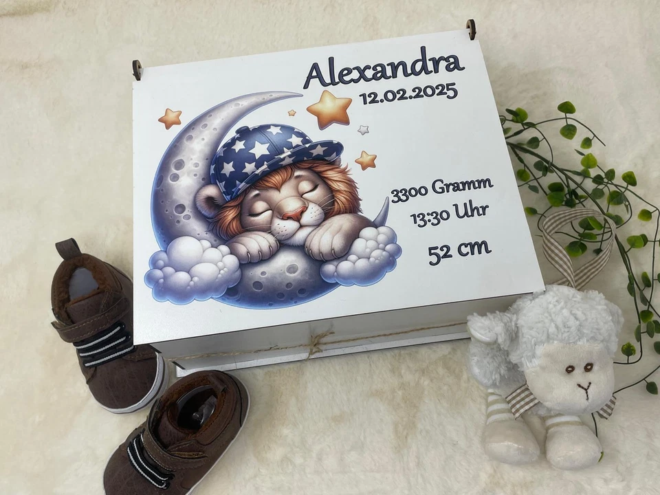 Erinnerungsbox Personalisiert Holz Geschenk zur Geburt Taufe Baby Löwe & Mond - Bild 3 von 4