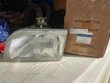 Feu avant (phare) Ford COURRIER