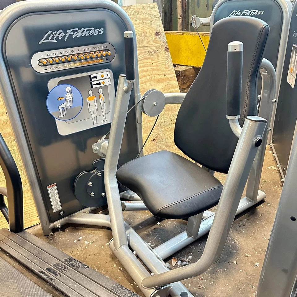 Lot of 9 - Life Fitness Band Resistance Commercial Gym Circuit Machines New Pads - Image 4 of 4