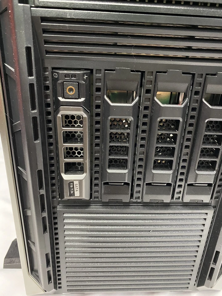 Dell PowerEdgeT340  Xeon E-2236 3.4Ghz /48GB RAM/ 1x 1TB 7.2k SATA - Image 3 of 4