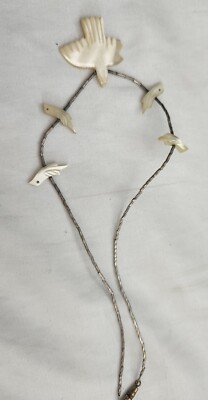 SOUTHWEST NECKLACE 15.5'' FETTISH MOTHER PEARL BIRDS  some chips on a bird