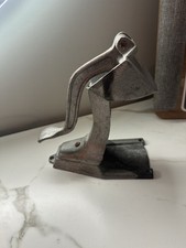 Vintage Juicer, Citrus  Hand Press, Aluminum Manual