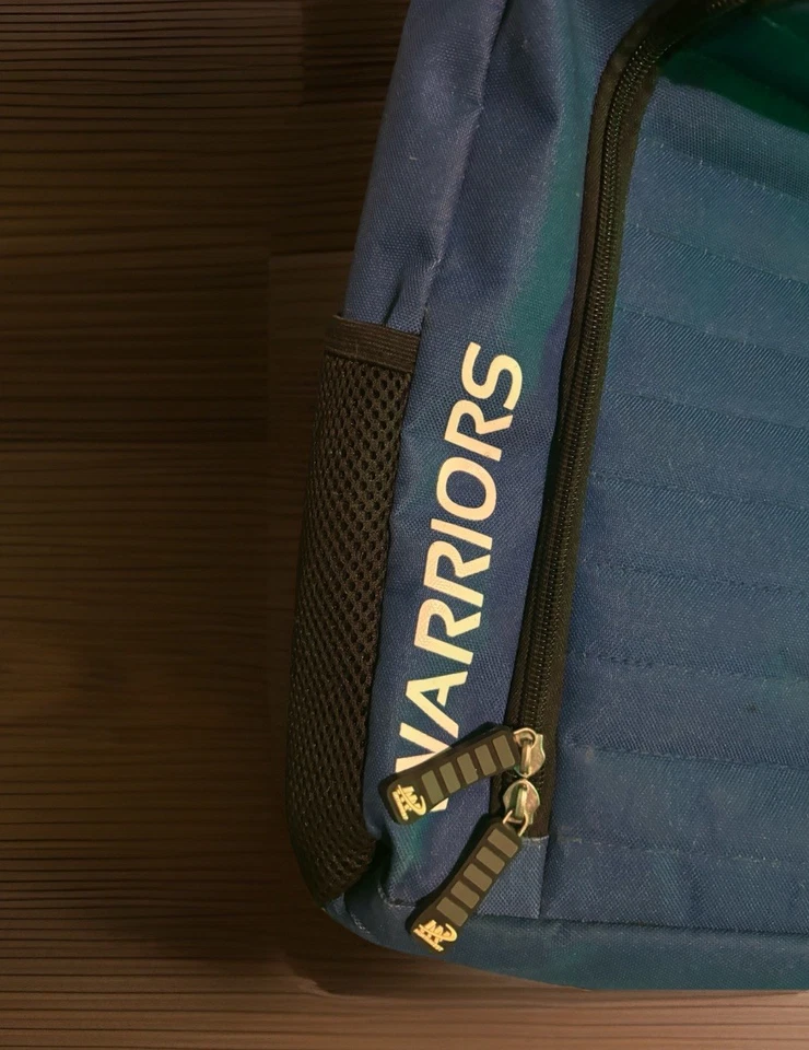 Mochila azul Golden State Warriors logotipo del equipo de la NBA bolsa de deporte usada Foto 3 de 4