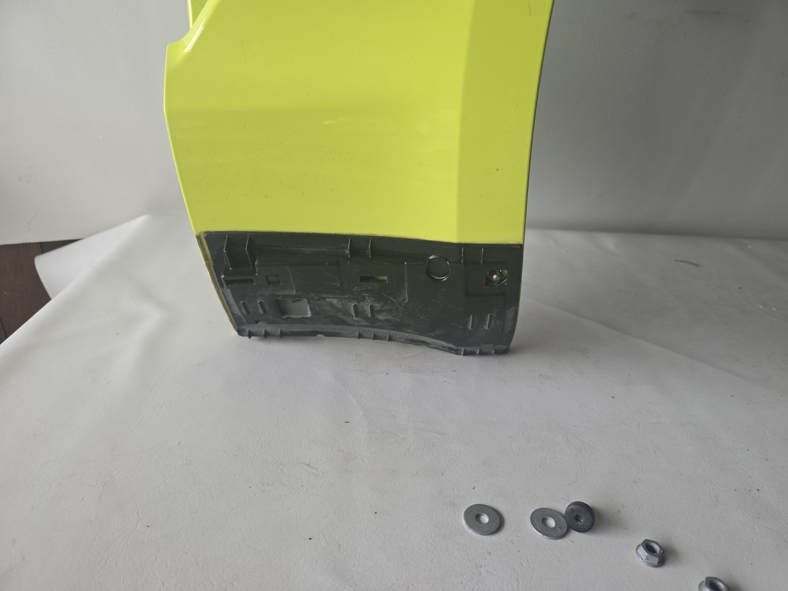 Aston Martin DBX DBX707 2020-2024 Front right passenger fender OEM MY8316005A