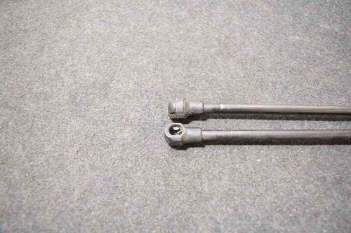 BMW 3 Touring E91 Vordere linke Motorhaubendämpfer 7060550 2.50 Petrol 30981442