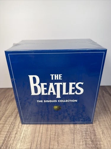 *NEW* The Beatles 2019 Singles Collection 23x7" Vinyl Box Set 45 RPM W/ Booklet