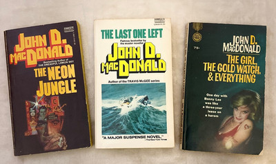 DISCOVER 3 BY JOHN D MACDONALD A GREAT AMERICAN WRITER OF MYSTERY & INTRIGUE #A2