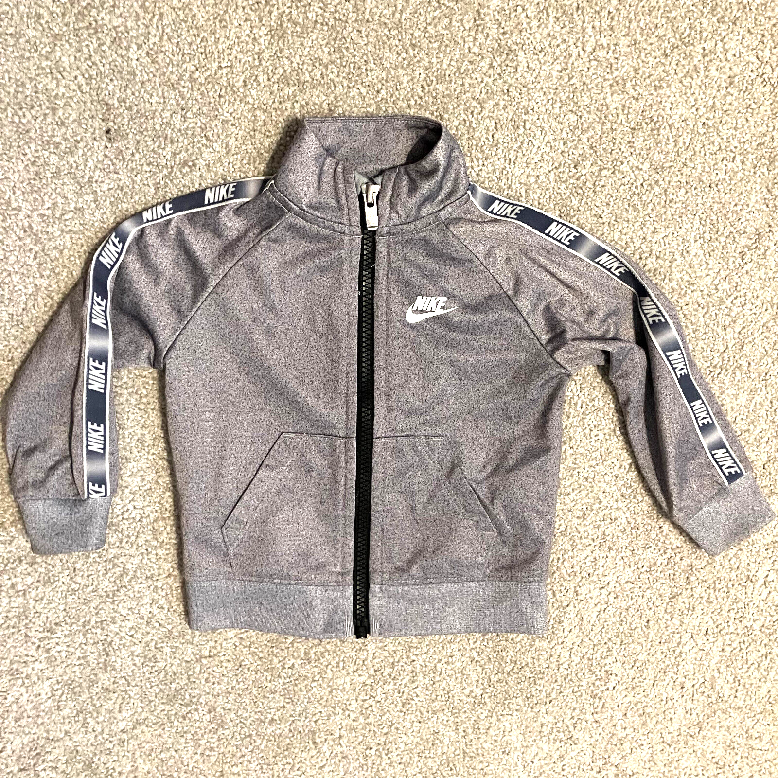 SACAI X NIKE Giacca Nike bambino bambino full zip logo manica intera taglia 12 mesi