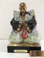 Statua porcellana Edoardo Tasca "Samurai" vestito verde h. 19