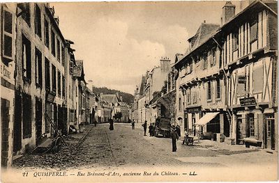 CPA QUIMPERLÉ - Rue Brémont-d'Ars alte Rue du Chateau (206683)
